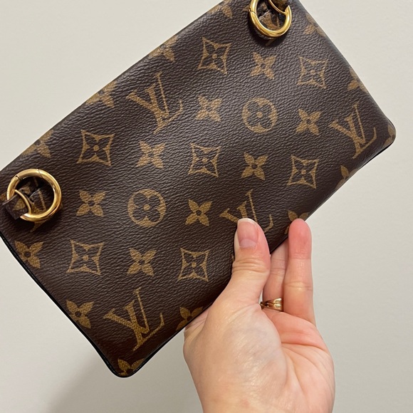 Sold Louis Vuitton LV3 Pochette - Picture 15 of 17